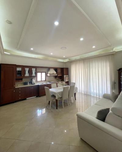 House Marì