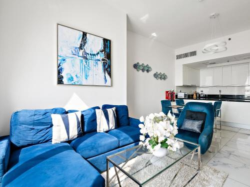 Beautiful Chic 1 Bedroom in Business Bay - Amna Tower