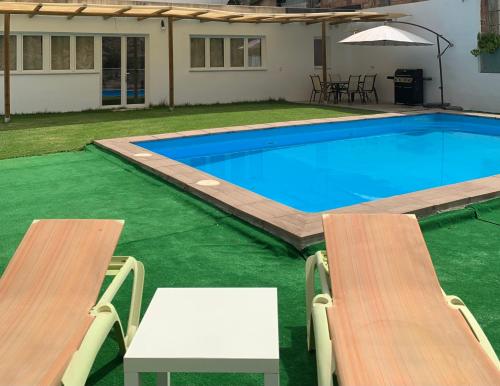 Hồ bơi trong/gần Casa Roma