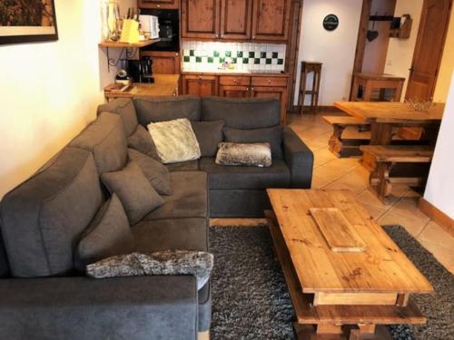 Chataigne, cosy 3 bedroom apartment with great views