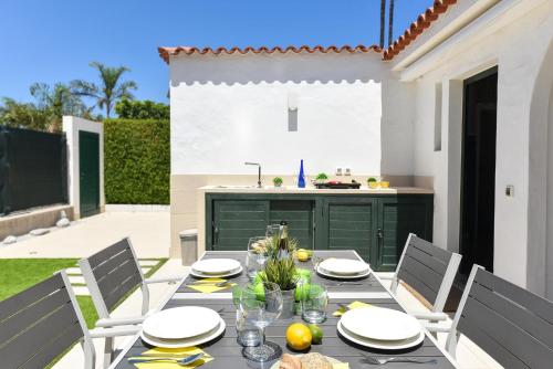 Bungalow with terrace in Maspalomas DS50 by VillaGranCanaria