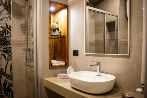 Splendid Room Suites photo 44