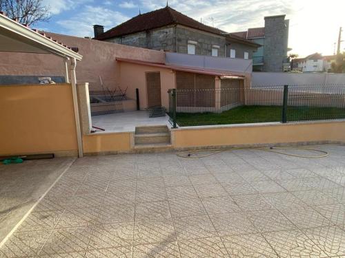 Vivenda Caixilão casa com 3 quartos