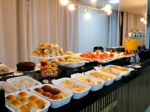 Makanan di atau berdekatan hotel