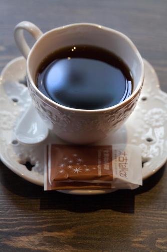 Utensilios para hacer té y café en Hotel California Zhangjiajie