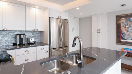 Køkken eller tekøkken på 6415 Midnight Pass #805