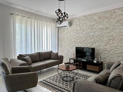 Χώρος καθιστικού στο 07 Duplex Villa, Gjiri i Lalzit, Lura 2 4 sunbeds included