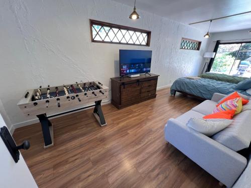 Villa La Reforma - Newly Designed 4BR HOUSE & POOL in Los Angeles by Topanga photo 41