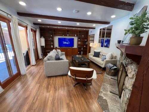 Villa La Reforma - Newly Designed 4BR HOUSE & POOL in Los Angeles by Topanga photo 27