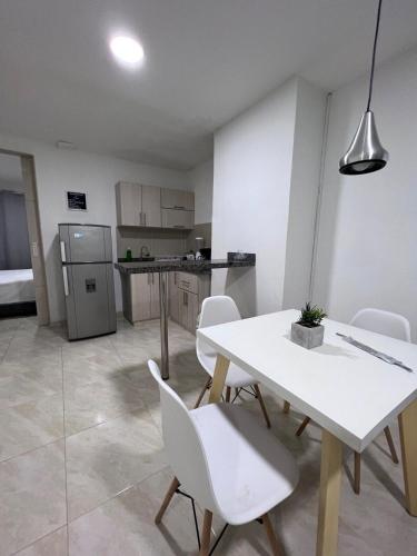 Η κουζίνα ή μικρή κουζίνα στο Moderno Edifico en el sur de Cali
