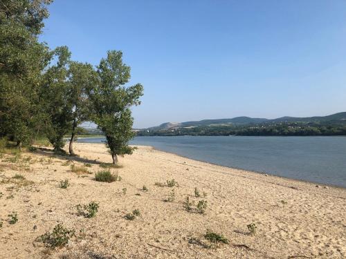 Fotografie z fotogalerie ubytování Villa Karabelli v destinaci Búč