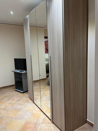 Leontini house photo 18