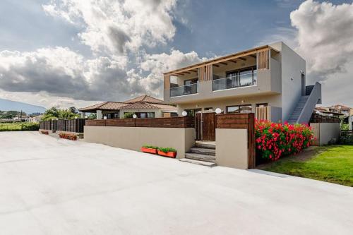 Anemoni Suites