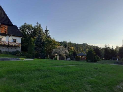 Landskap semula jadi dekat dengan the country house