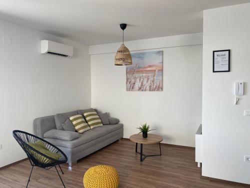 Sunny side Apartment