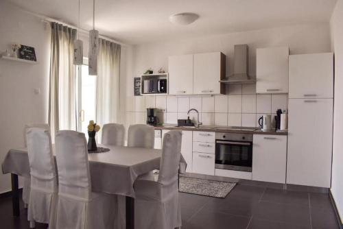 Apartment Novi Vinodolski 2348a