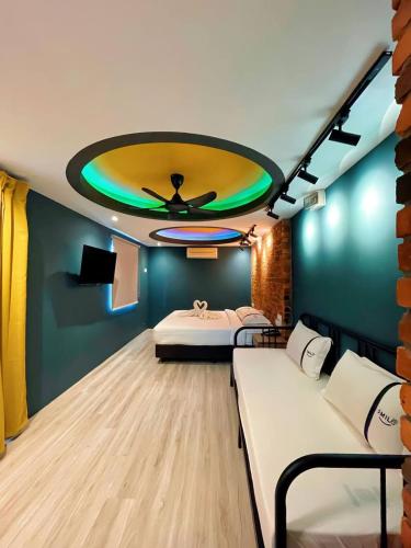 TV a/nebo společenská místnost v ubytování Smile Hotel Balakong Kajang