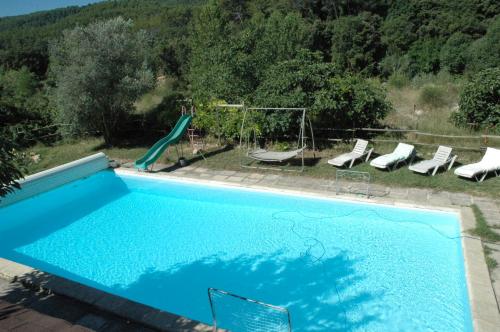 Maison d'hôtes éco-responsable avec piscine 6X12m LIRE L'ANNONCE VOTRE HÔTE SVP
