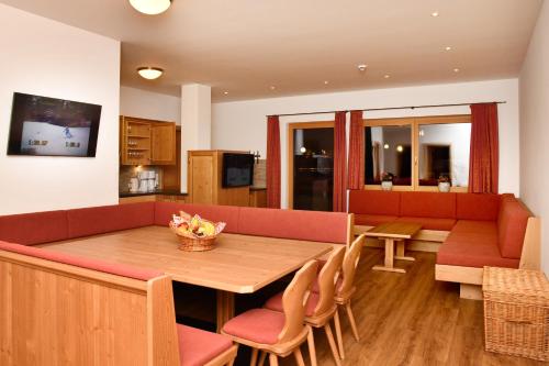 TV/trung tâm giải trí tại Appartements neben der Gondelbahn - Haus Nord