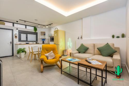 Casa Lola Fuengirola centro