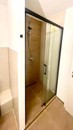 Ένα μπάνιο στο Pension RD Reutlingen