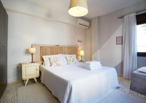 Live in Athens, PSYRRI Meet Me Here Apartments