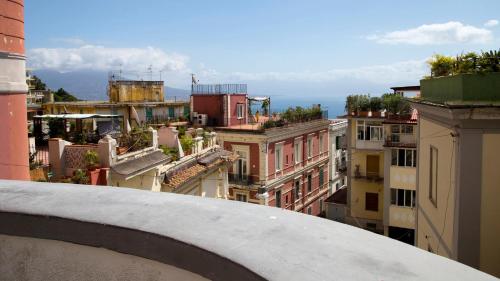 Tu Casa: Picturesque Guest House Napoli photo 25