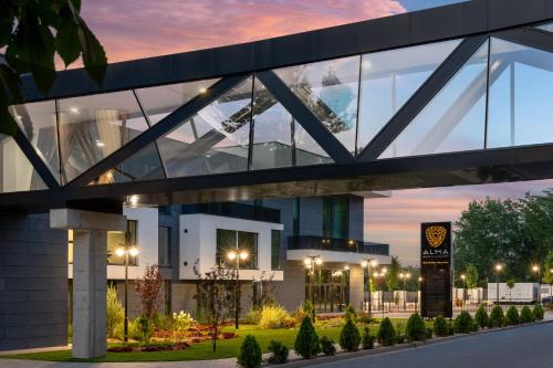 Alma Health & Spa Retreat — Property building