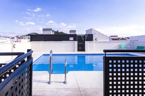 -MalagaSunApts-City Centre Terrace Pool Parking