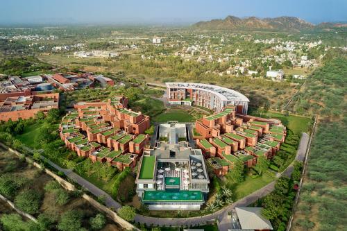 Vaade majutusasutusele Taj Devi Ratn Resort & Spa, Jaipur linnulennult