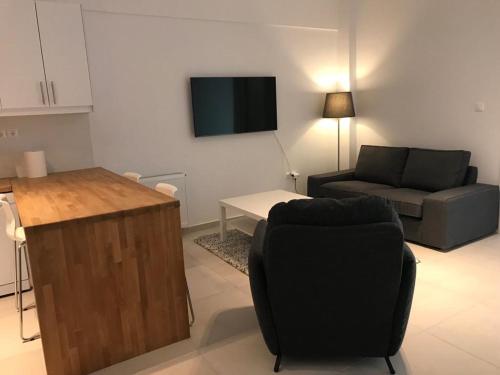 Apartment For 4 Ppl In N. Smirni