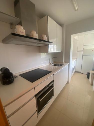 Homely Home Paseo Maritimo Edificio Eden Roc photo 21