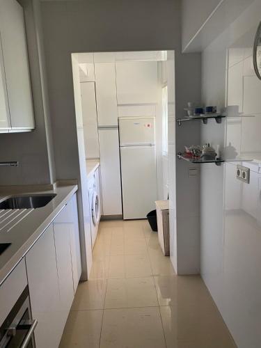 Homely Home Paseo Maritimo Edificio Eden Roc photo 20