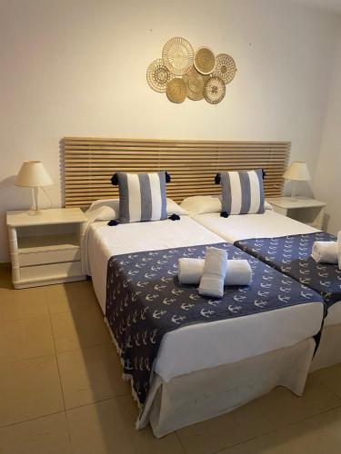 Homely Home Paseo Maritimo Edificio Eden Roc photo 17