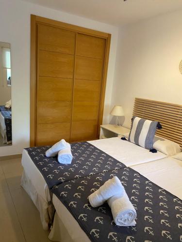 Homely Home Paseo Maritimo Edificio Eden Roc photo 18