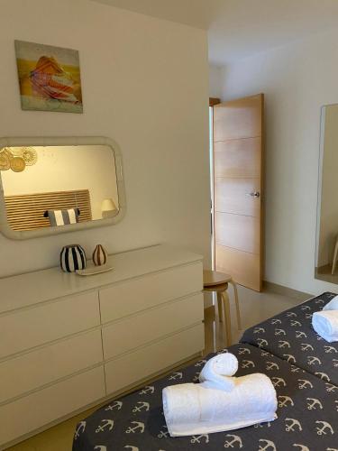 Homely Home Paseo Maritimo Edificio Eden Roc photo 19