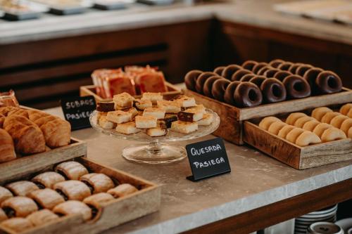 Еда / где поесть недалеко от отеля