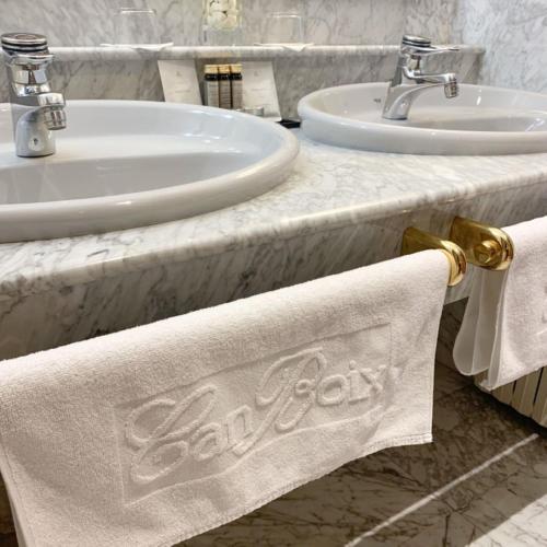Um banheiro em Hotel Can Boix de Peramola
