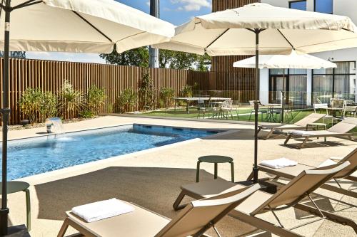 Πισίνα στο ή κοντά στο ibis Styles La Roche-sur-Yon