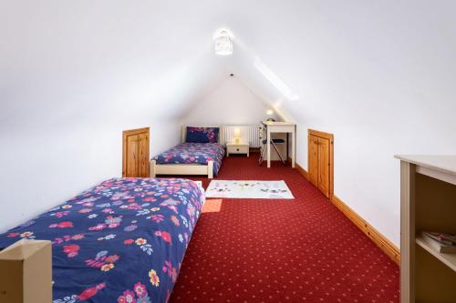 Postel nebo postele na pokoji v ubytování Cottage 207 - Ballyconneely