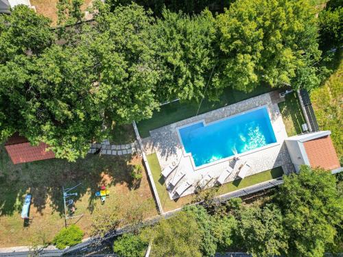Bazén v ubytování Villa Paradise nebo v jeho okolí