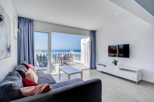 Stunning flat with wonderful sea views