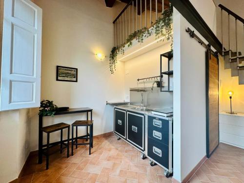 A kitchen or kitchenette at San Marco View