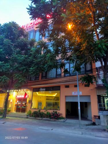 El edificio en el que está el hotel