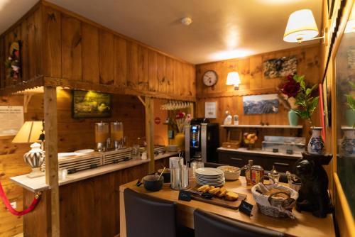 Gallery image of Hôtel Quin Te Va in Cauterets
