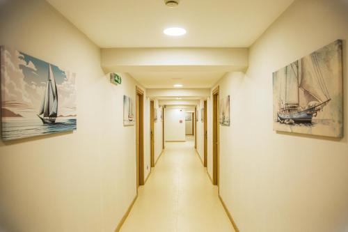 Hotel Antea - By The Sea — Property building