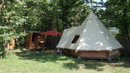 Le Tipi Camping La Châtaigneraie