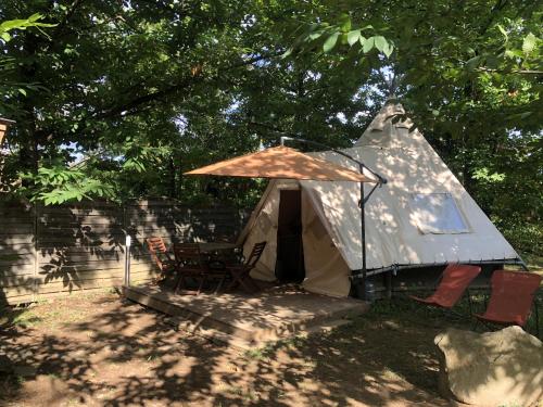 Le Tipi Camping La Châtaigneraie – Photos 3