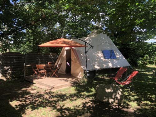 Le Tipi Camping La Châtaigneraie – Photos 2