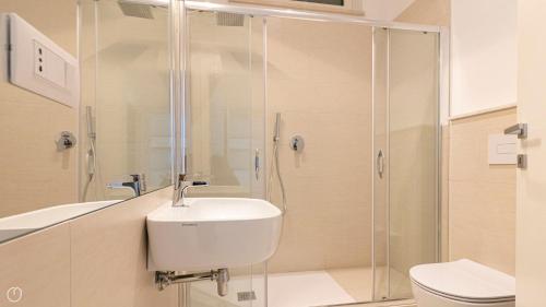 Ένα μπάνιο στο Rivazzurra Homes - C